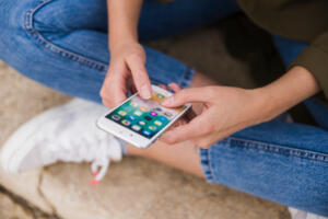 สรุปฟีเจอร์และวิธีใช้ World App การรวมตัวกันของกระเป๋าเงินดิจิตอลและเครื่องมือยืนยันตัวยุค AI